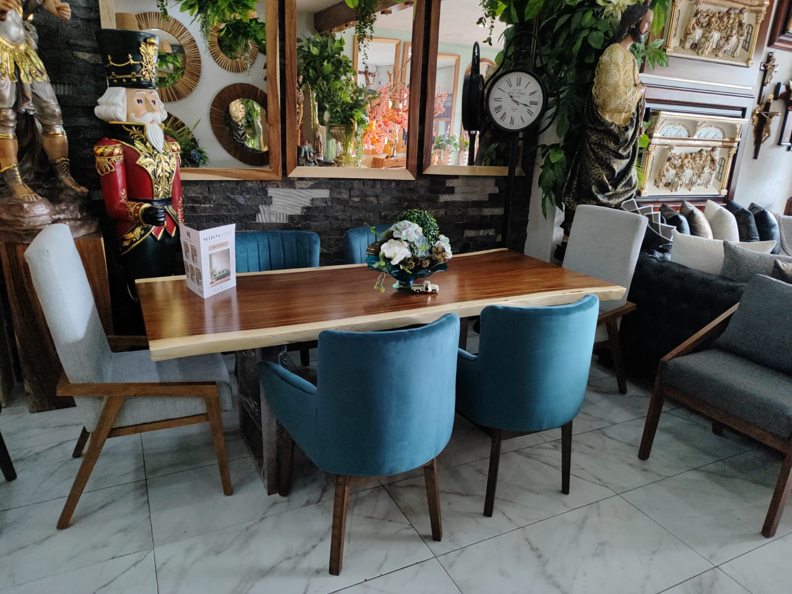 COMEDOR DE PAROTA PARA 6 PERSONAS